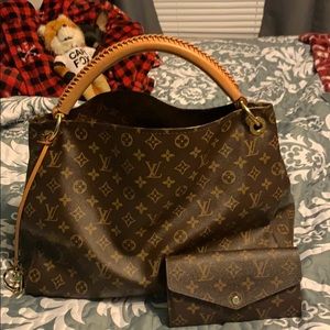 Louis Vuitton Artsy bag plus Sarah Wallet